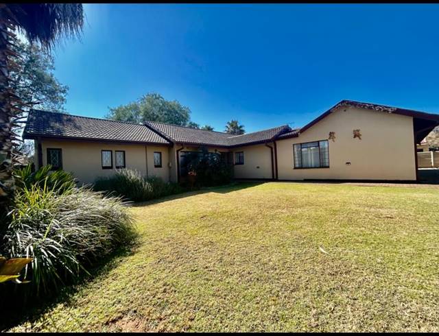 3 BEDROOM HOUSE FOR SALE IN FLORA GARDENS